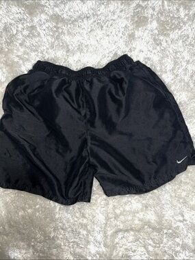 Nike Black lined Athletic Shorts with pockets. size L